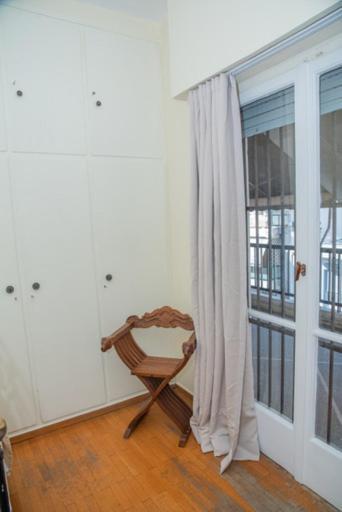 Theodore'S Maisonette Next To The Metro Station 아테네 외부 사진